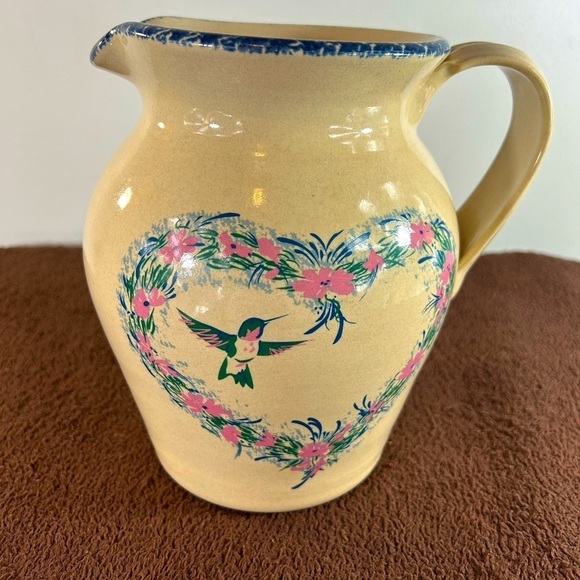 Home and Garden Stoneware hummingbird in heart pitcher 1999 - Picture 1 of 8